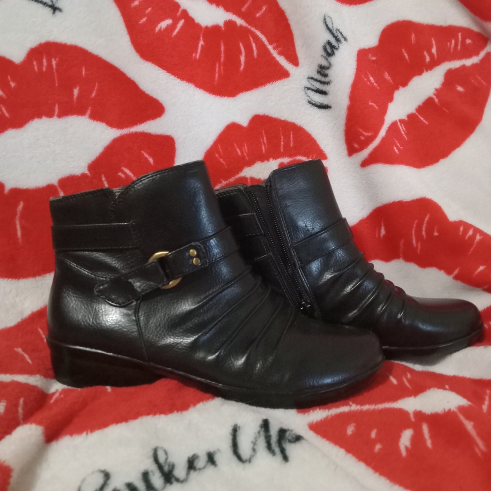 Womens Sz 6m Ankle Boots
